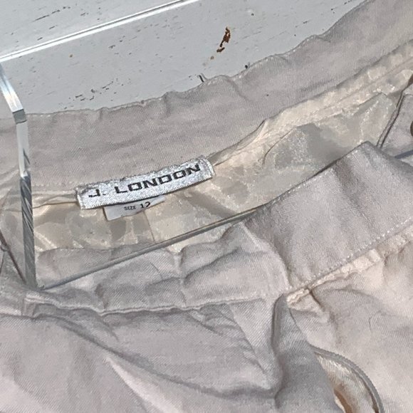 Women's Pants - Picture 6 of 7